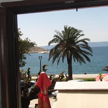 Seafront Apt Riva * Makarska