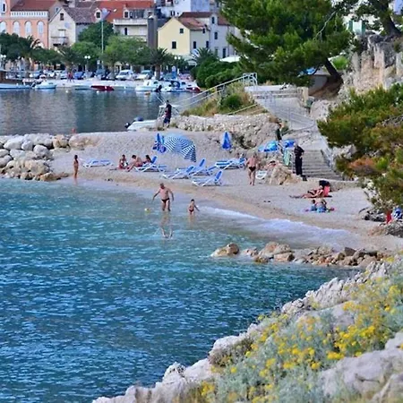 Apartment Seafront Apt Riva *