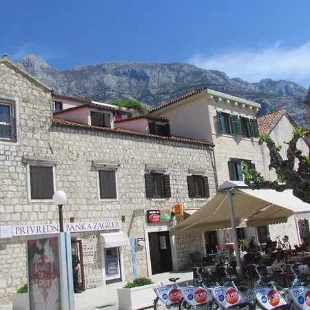Seafront Apt Riva *